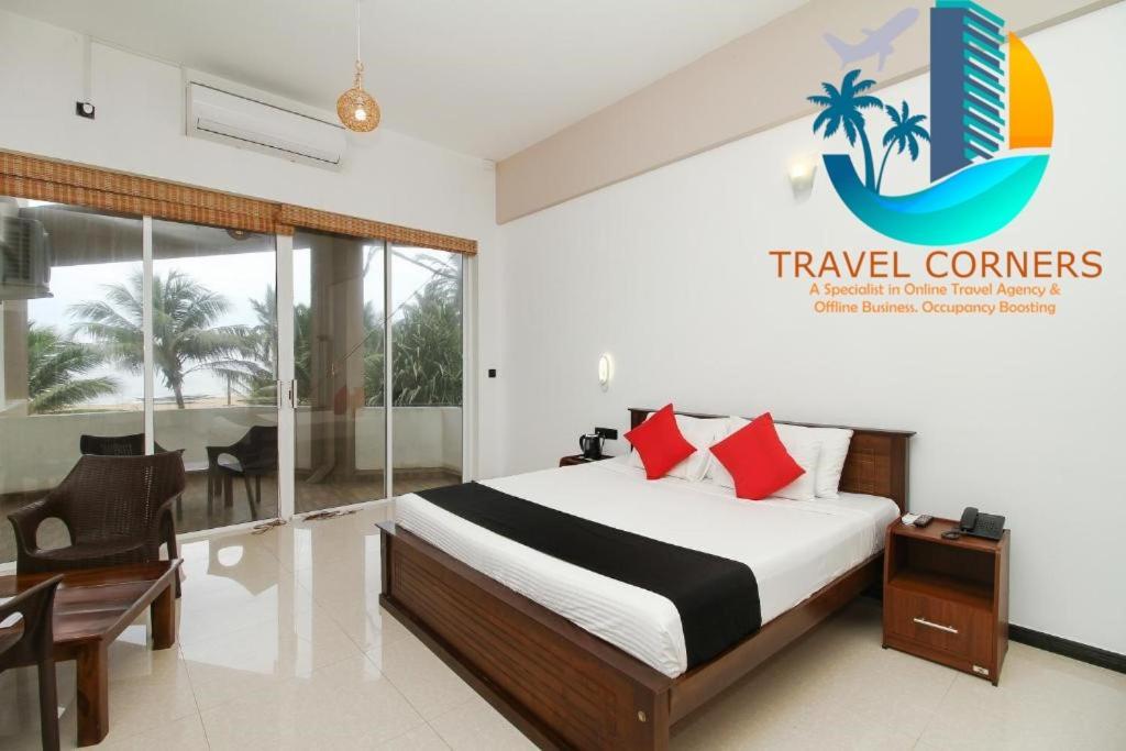 Grace Beach Resort By Travel Corners Негомбо Екстериор снимка