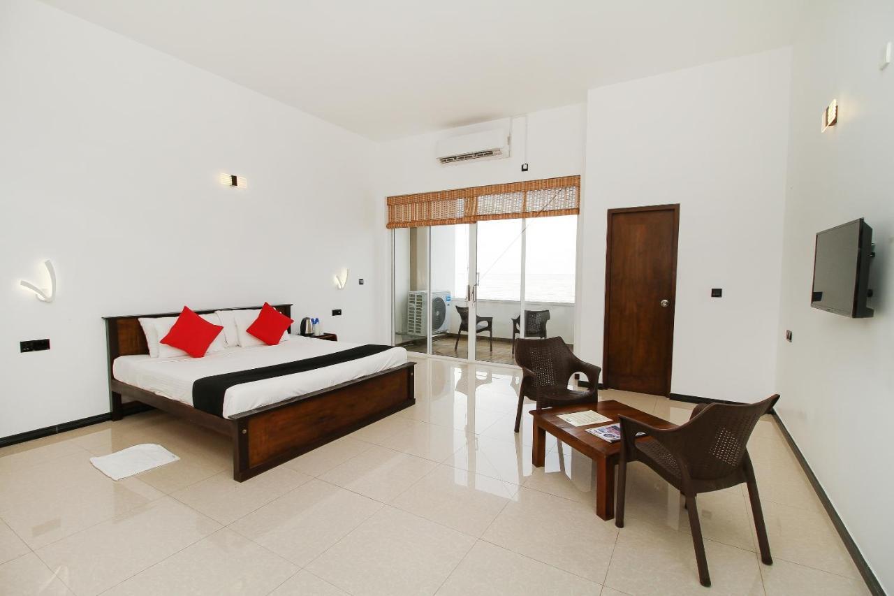 Grace Beach Resort By Travel Corners Негомбо Екстериор снимка