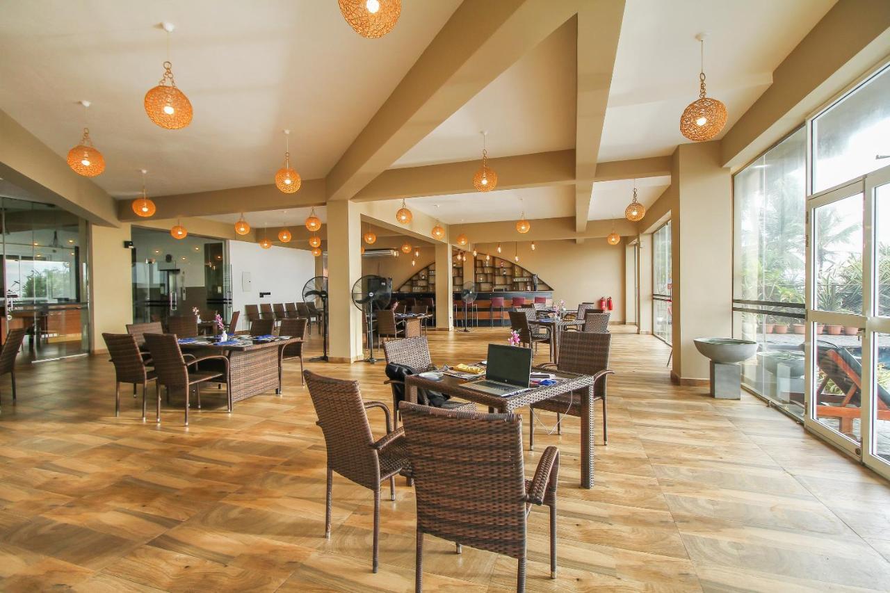 Grace Beach Resort By Travel Corners Негомбо Екстериор снимка